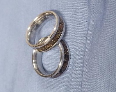 Exotic clearance metal rings
