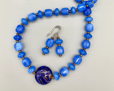 Necklace set | Vintage mid-century cornflower blue glass beads
