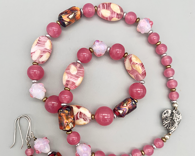 Necklace set | Mid-century rose pink, fuchsia Japanese glass beads, sterling silver leaf clasp