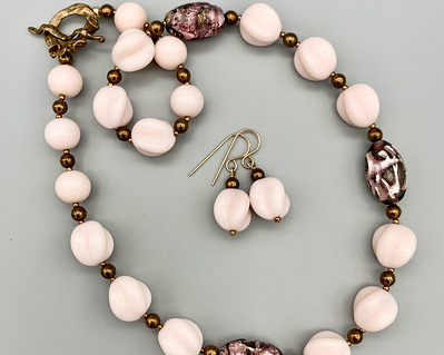 Necklace set | Pale pink vintage glass beads, purple-violet/silver foil focals