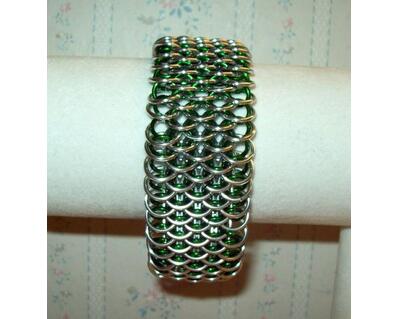 Chainmaille Dragonscale Bracelet, Silver and Green