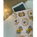 bee kindle pouch