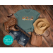 Cozy Thanksgiving Shirt with Turkeys Reading Books – Perfect Gift for Book Lovers